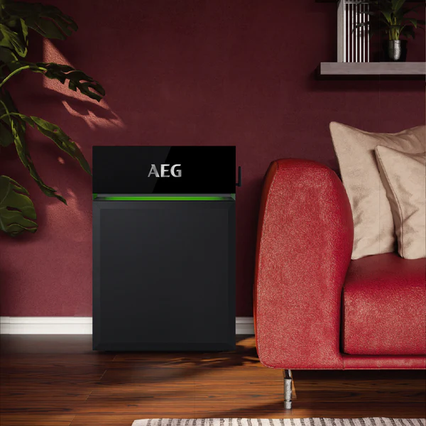 Plug-In Home Battery UK — Save up to £810/yr